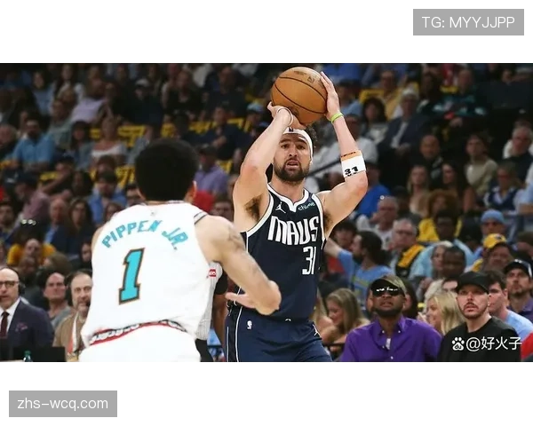 人物聚焦：马克西的飞跃，场均28.5分背后是休赛期15万次投篮训练